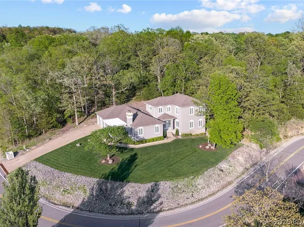 470 Regency Cove Dr, Four Seasons, MO 65049