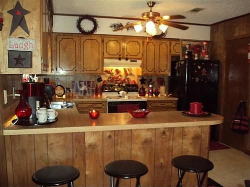 3rd image of 407 Hillside Cir
