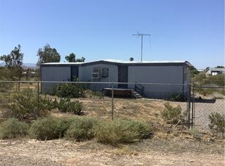 695 Pirate Ave, Moapa Valley, NV 89021