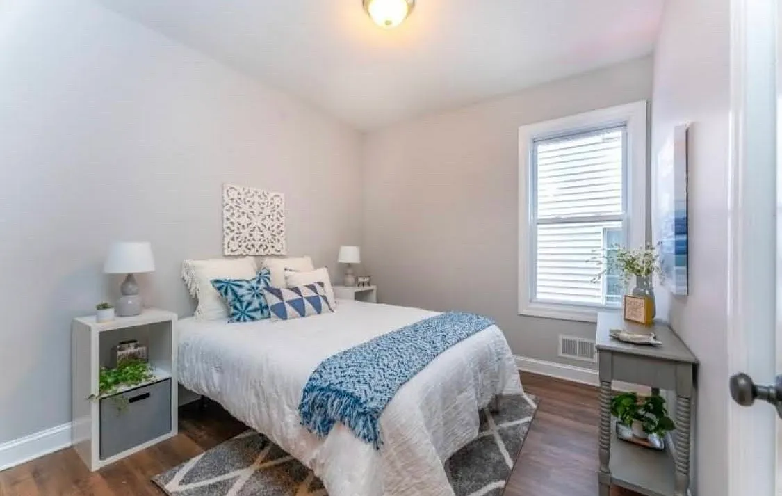 2 bed, $2,350 — Photo 3