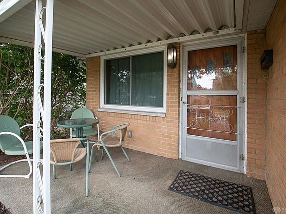 3rd image of 1831 Pershing Blvd