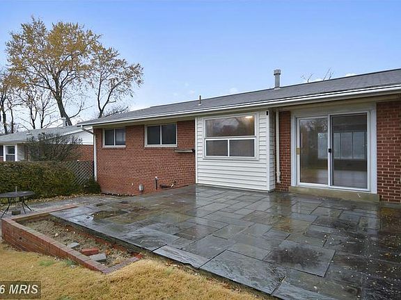 5th image of 3510 Stark St