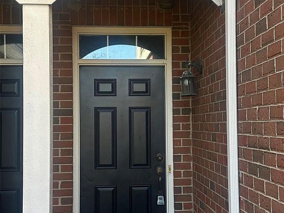5th image of 2393 Arcadia Dr