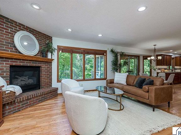 3rd image of 2295 Northridge Dr