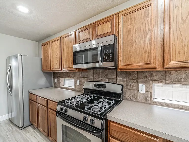 4822 Mosaic Canyon Ct — Photo 8