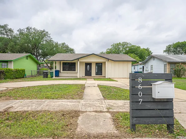 8607 LUDTKE AVE, San Antonio, TX 78221