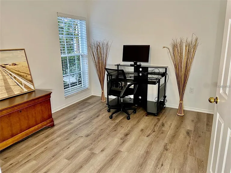 7186 Lakeside Dr — Photo 16