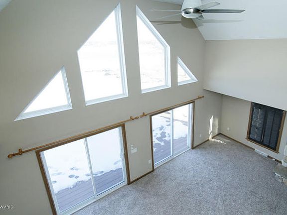 4th image of 9537 Miller Dr