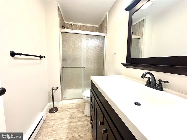 425 Juniper St — Photo 15