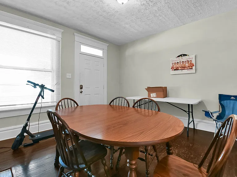 1508 Summit St — Photo 10