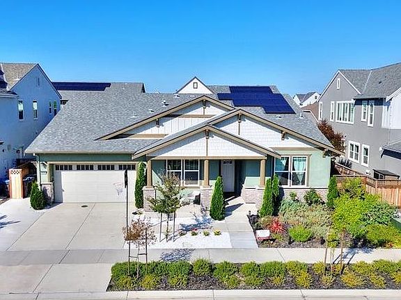 3rd image of 2995 Middlebury Dr