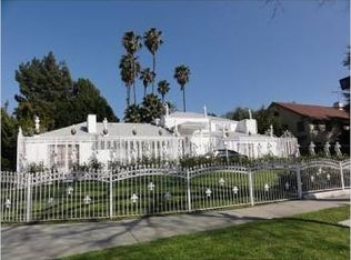 304 S Muirfield Rd, Los Angeles, CA 90020