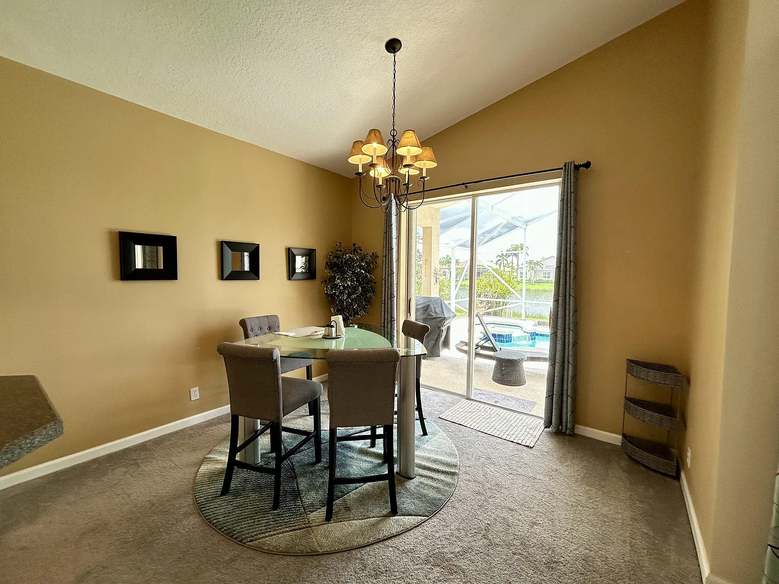 2 bed, 2.0 bath, 1661 sqft, $3,200 — Photo 4