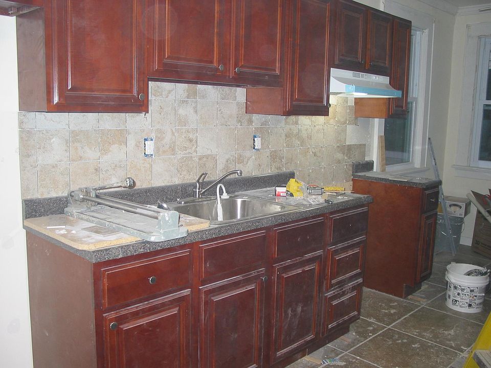 2nd image of 9 Old Brookside Rd APT 2