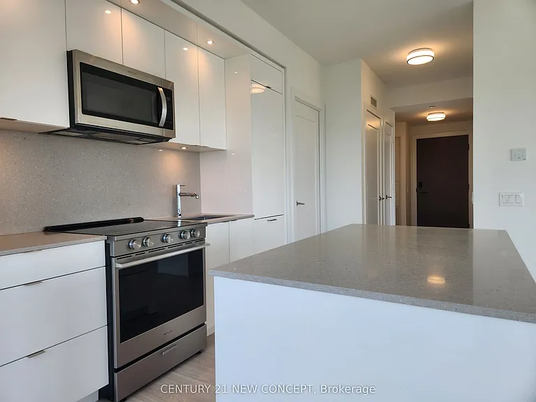 30 Inn On The Park Dr #3110 — Photo 5