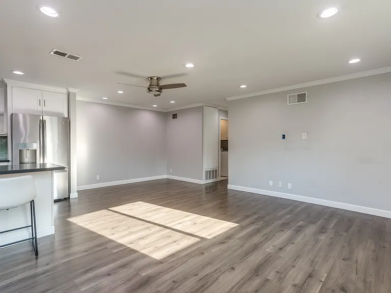 2297 Warfield Way #A — Photo 12