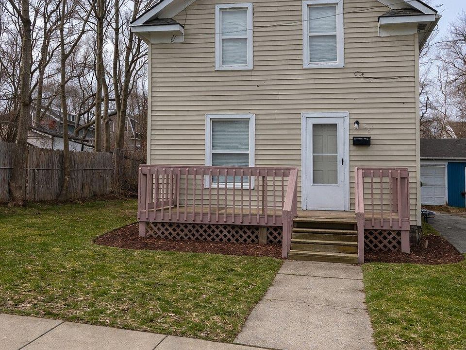 1st image of 35 Clarence St