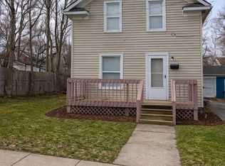 35 Clarence St, Pontiac, MI 48342