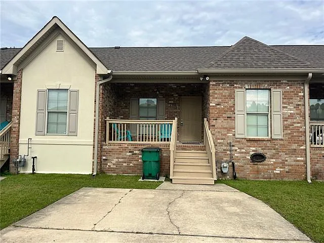 289 Bella Sera Dr