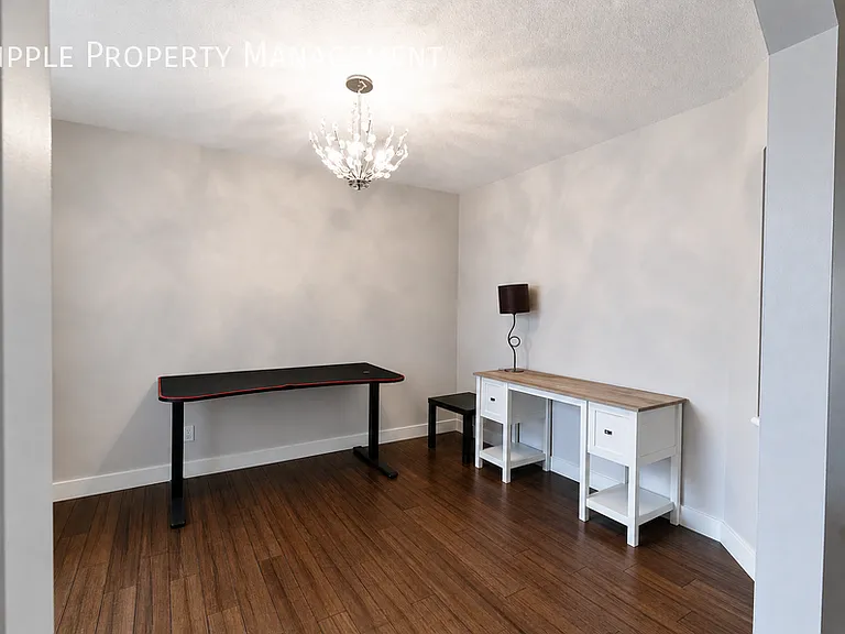 541 Citadel Meadow Bay NW #UPPER — Photo 5