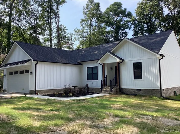 1817 Bogese Dr, Petersburg, VA 23805