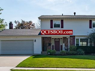 3023 36th St, Moline, IL 61265