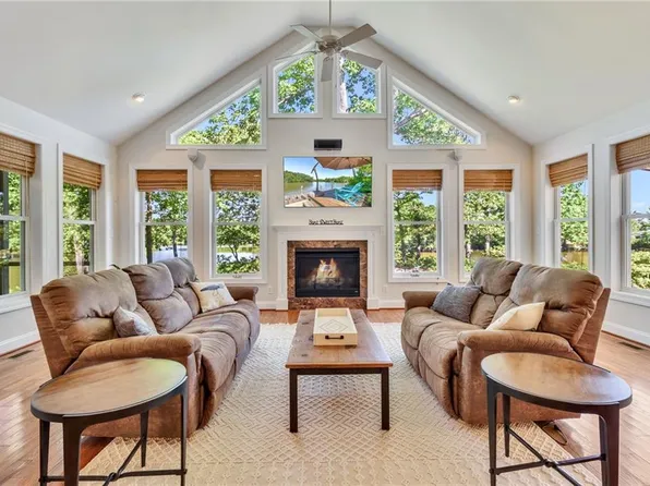109 Teal Ct, Heathsville, VA 22473