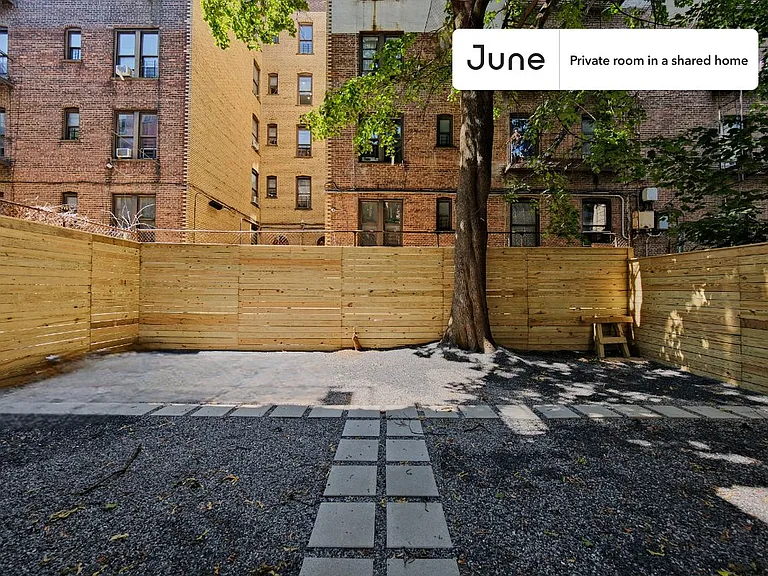 624 E 17th St #D — Photo 18