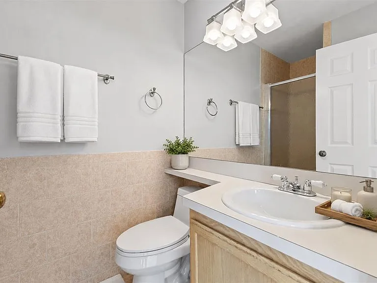 502 S Willow Ave #6 — Photo 18