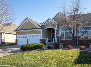 802 Burr Oaks Dr, West Des Moines, IA 50266