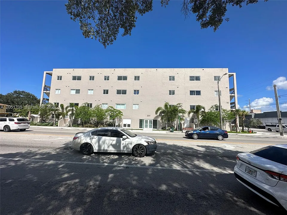 2311 NW 22nd Ave #204