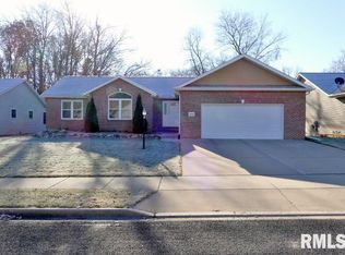 5712 W Charleston Ct, Peoria, IL