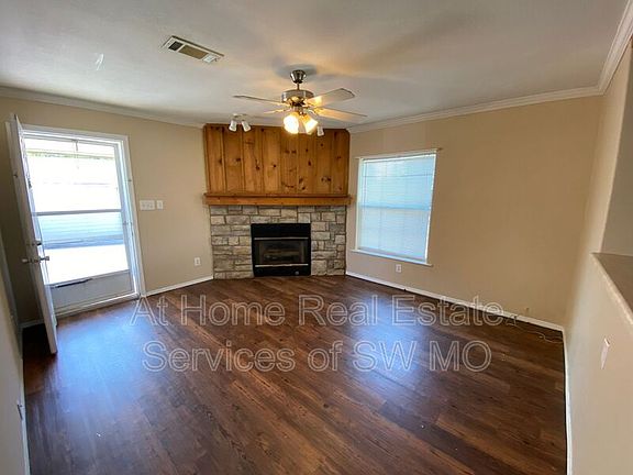 2nd image of 501 W Warren Ave #A