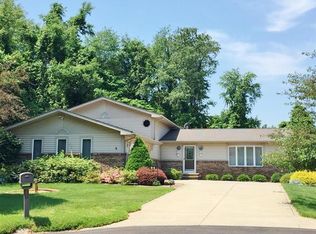 94 Woodstone Ct, Valparaiso, IN 46385