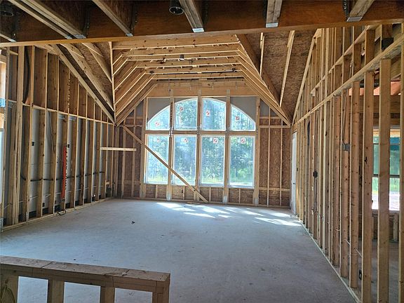 4th image of 22719 Sheep Creek Ct