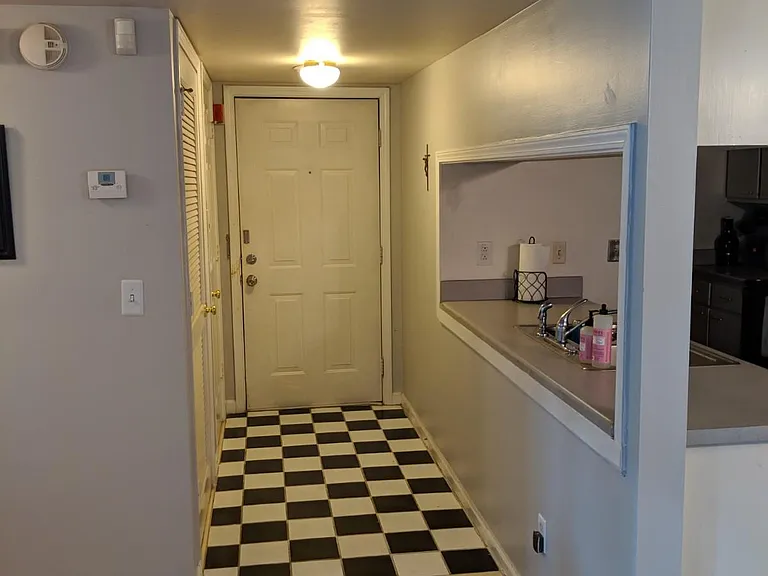 246 Hillsboro Pl — Photo 16