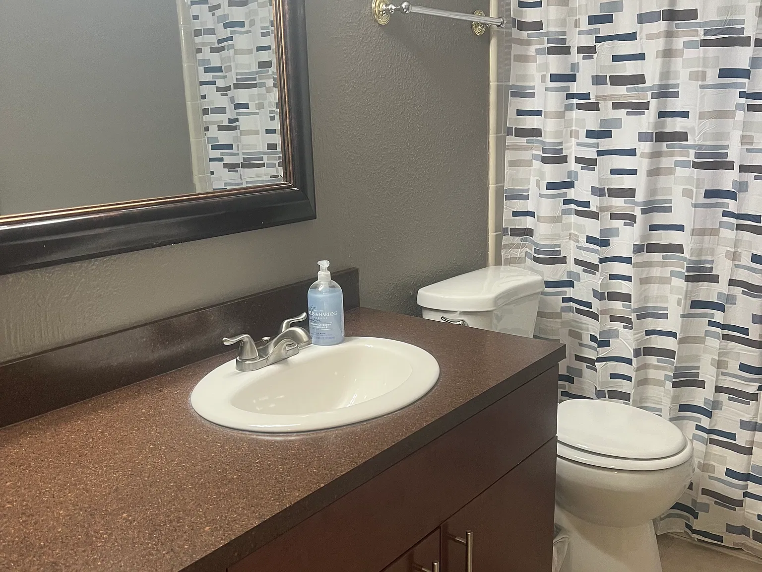 2 bed, 784 sqft, $1,300 — Photo 3