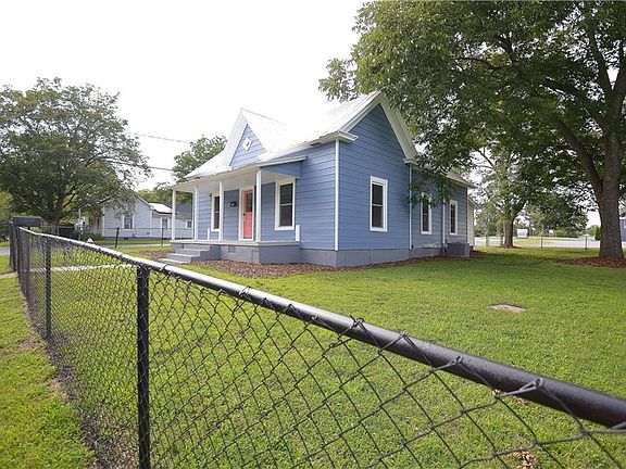 2nd image of 1019 Attica St