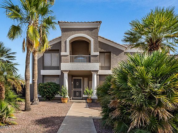 3rd image of 631 N SABINO Drive