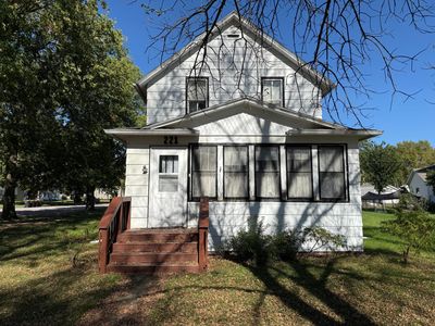 221 W 4th St, Morton, MN, 56270