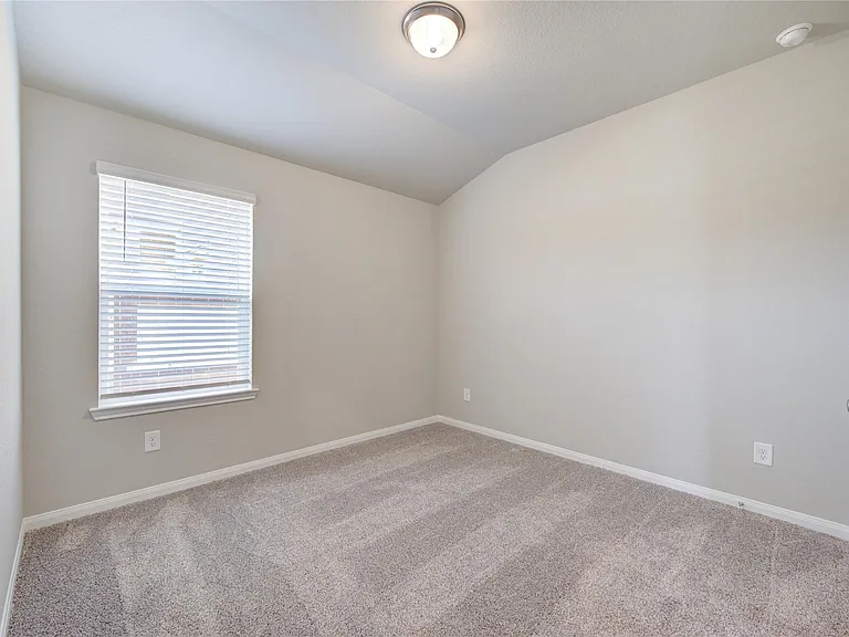 21514 Pachino Ln — Photo 9