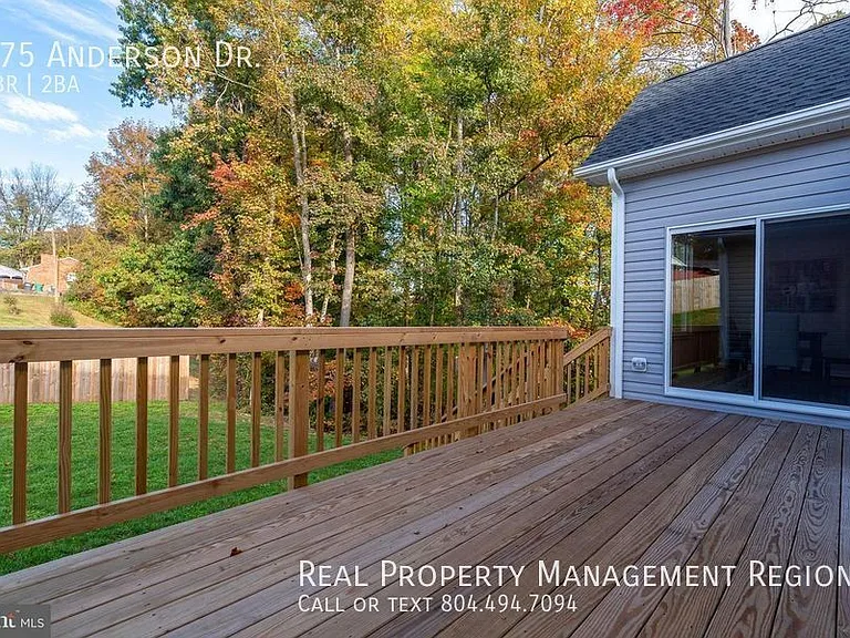 275 Anderson Dr — Photo 21