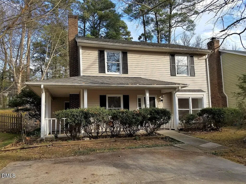 3 bed, 2.5 bath, 1466 sqft, $1,900 — Photo 1