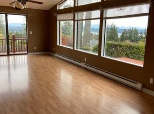 4467 Sunday Dr, Oak Harbor, WA 98277