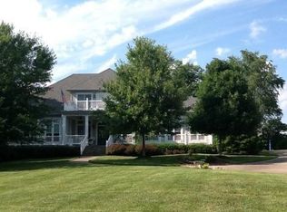2 Olde Village Ct, Nicholasville, KY 40356