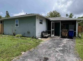 28 Burrstone Ave, Lehigh Acres, FL 33936