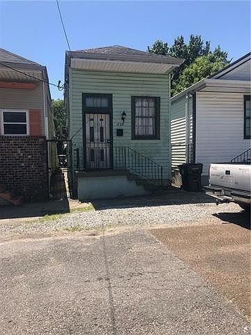 1st image of 1722 N Robertson St