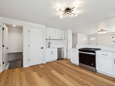 1412 Chelmsford Sq N, Columbus, OH, 43229