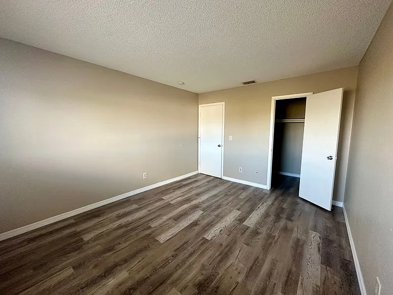 829 Gleason Pkwy — Photo 17