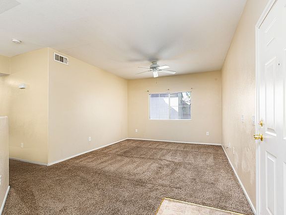 4th image of 3400 Cabana Dr Unit 2022